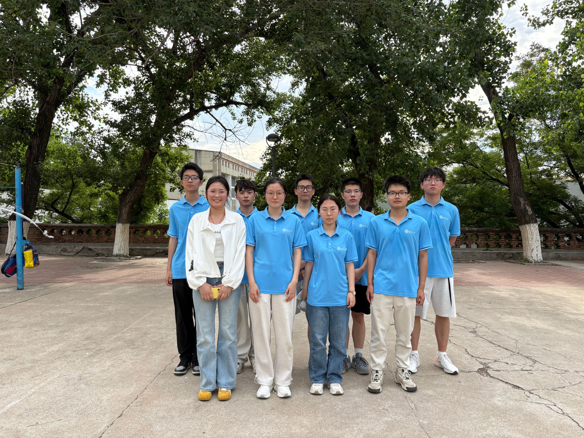 伟德国际victor1946飞盘代表队在校级飞盘赛事中斩获团体第九名